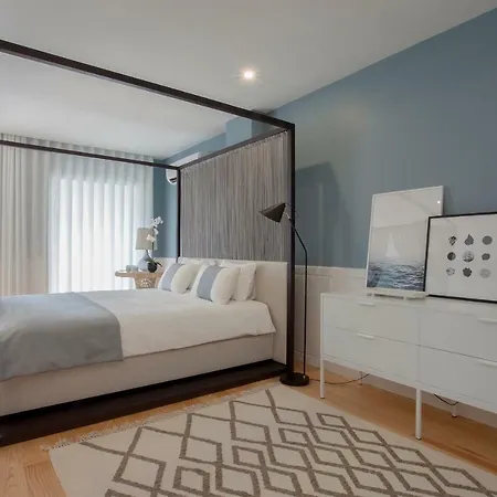 Downtown Luxury Studio With Balcony By Liiiving פורטו