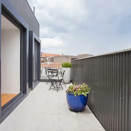 Downtown Luxury Studio With Balcony By Liiiving *