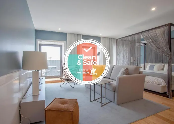 Liiiving In | Downtown Luxury Daire *