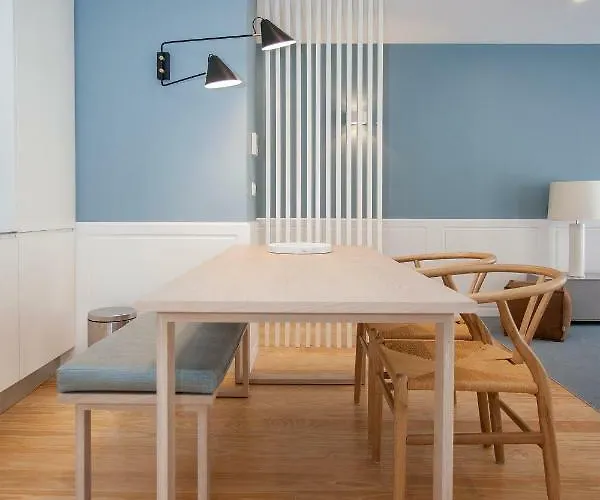 Liiiving In | Downtown Luxury Porto