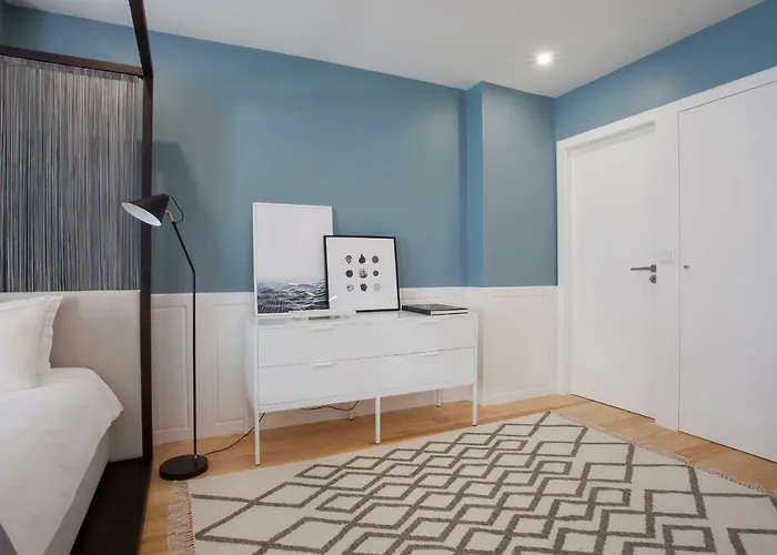 Liiiving In | Downtown Luxury Porto